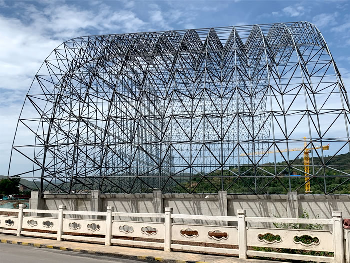 嵊州山寨矿储煤棚网架